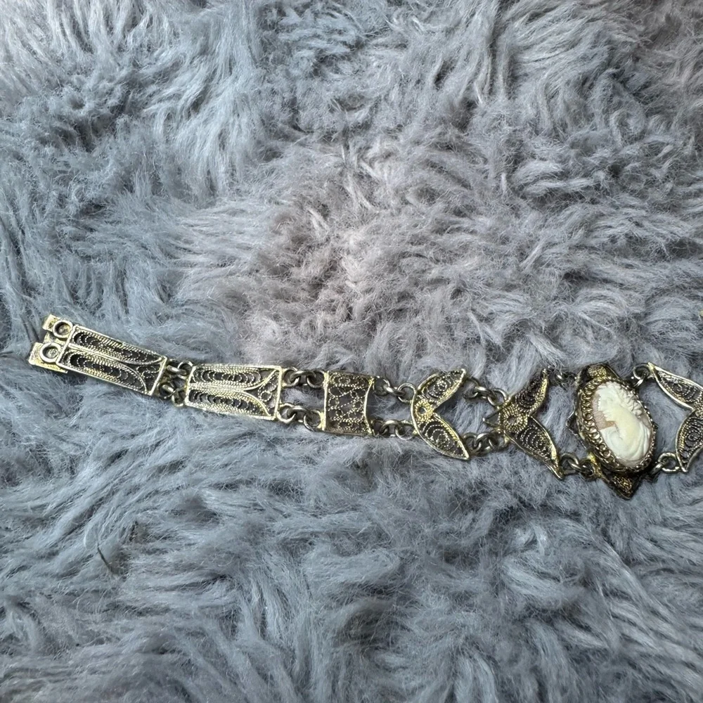 Beautiful RARE Vintage/ Antique Elegant 800 Silver Cameo Bracelet - Picture 7 of 9